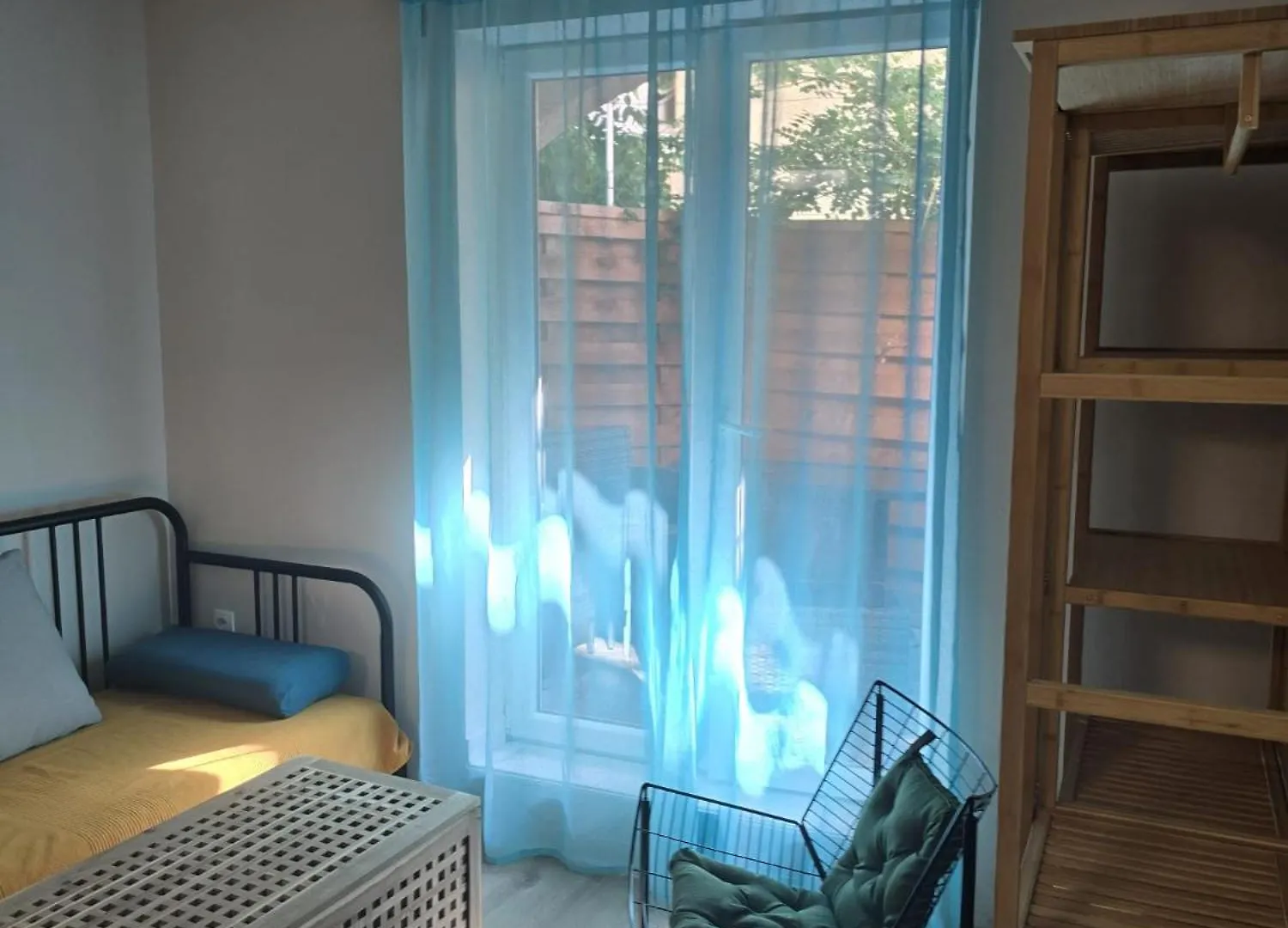Paloma Bianca - Ground Floor Retreat With 2 Terraces, Green Views, Sleeps 9 فير