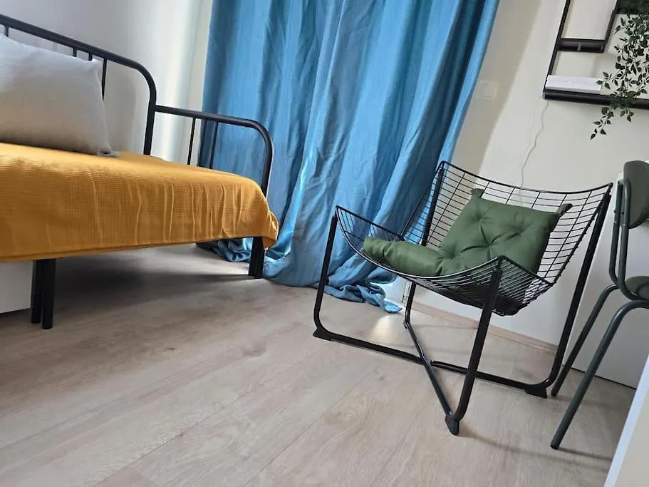 شقة Paloma Bianca - Ground Floor Retreat With 2 Terraces, Green Views, Sleeps 9 فير